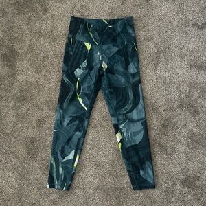 Old Navy | Green/Lime Green Elevate Workout Legging with Pockets Size Medium